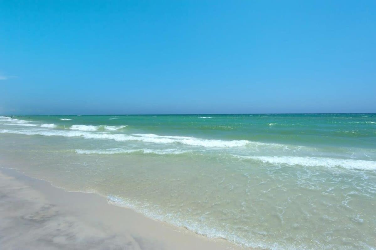 Brightly Furnished Beachfront Condominium By Brightwild Panama Stadt Exterior foto